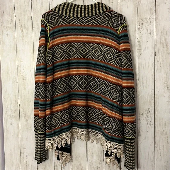 BKE Open Sweater - Picture 7 of 7